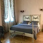 Demeure Saint Louis Historic Manor, 700m, Free Parking,a C,clim,wifi, View, Garden Bed & Breakfast 4*