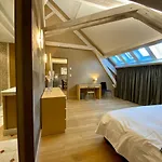 Bed & Breakfast Demeure Saint Louis Historic Manor, 700m, Free Parking,a C,clim,wifi, View, Garden Carcassonne