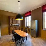 Demeure Saint Louis Historic Manor, City 700M, Free Parking,A C,Clim,Wifi, City View, Garden Bed & Breakfast