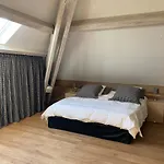 Bed & Breakfast Demeure Saint Louis Historic Manor, 700m, Free Parking,a C,clim,wifi, View, Garden