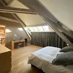 Bed & Breakfast Demeure Saint Louis Historic Manor, 700m, Free Parking,a C,clim,wifi, View, Garden