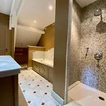Demeure Saint Louis Historic Manor, 700m, Free Parking,a C,clim,wifi, View, Garden Bed & Breakfast Carcassonne