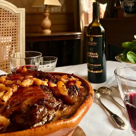 Nocleg ze śniadaniem Demeure Saint Louis Historic Manor, 700m, Parking,a C,clim,wifi, Heated Pool, View