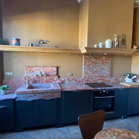 Demeure Saint Louis Historic Manor, 700m, Parking,a C,clim,wifi, Heated Pool, View