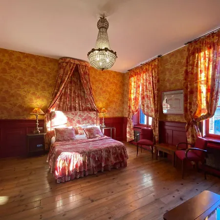 Demeure Saint Louis Historic Manor, 700m, Parking,a C,clim,wifi, Heated Pool, View
