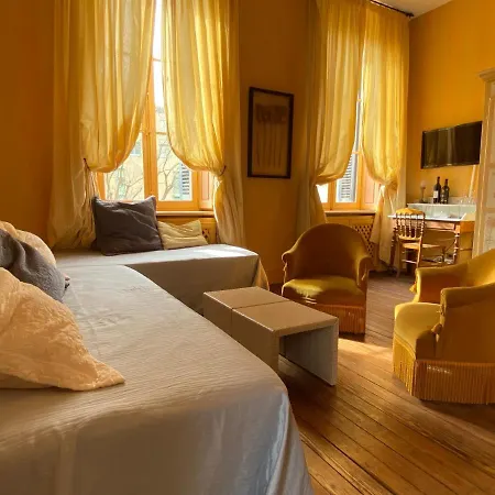 住宿加早餐酒店 Demeure Saint Louis Historic Manor, 700m, Parking,a C,clim,wifi, Heated Pool, View 4*