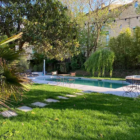 住宿加早餐酒店 Demeure Saint Louis Historic Manor, 700m, Parking,a C,clim,wifi, Heated Pool, View 卡尔卡松