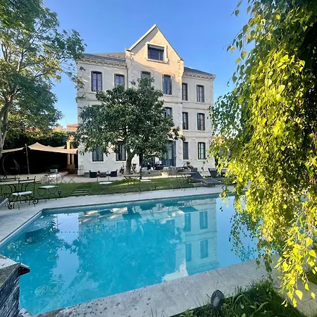 Demeure Saint Louis Historic Manor, 700m, Free Parking,a C,clim,wifi, View, Garden Готель типу 