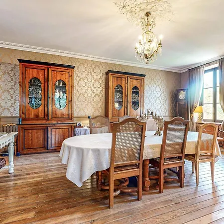 Bed & Breakfast Demeure Saint Louis Historic Manor, City 700M, Free Parking,A C,Clim,Wifi, City View, Garden