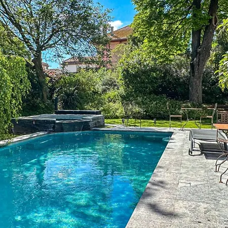 לינה וארוחת בוקר Demeure Saint Louis Historic Manor, Air-Conditioned, Free Private Parking, City 700M, Wifi, View 4*