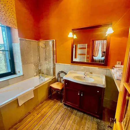 Demeure Saint Louis Historic Manor, 700m, Free Parking,a C,clim,wifi, View, Garden 4*