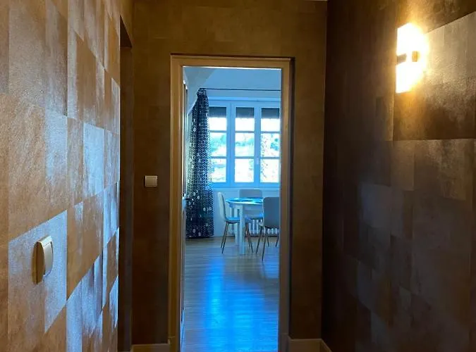 Bed & Breakfast Demeure Saint Louis Historic Manor, City 700M, Free Parking,A C,Clim,Wifi, City View, Garden 4*