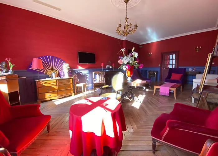 Demeure Saint Louis Historic Manor, City 700M, Free Parking,A C,Clim,Wifi, City View, Garden